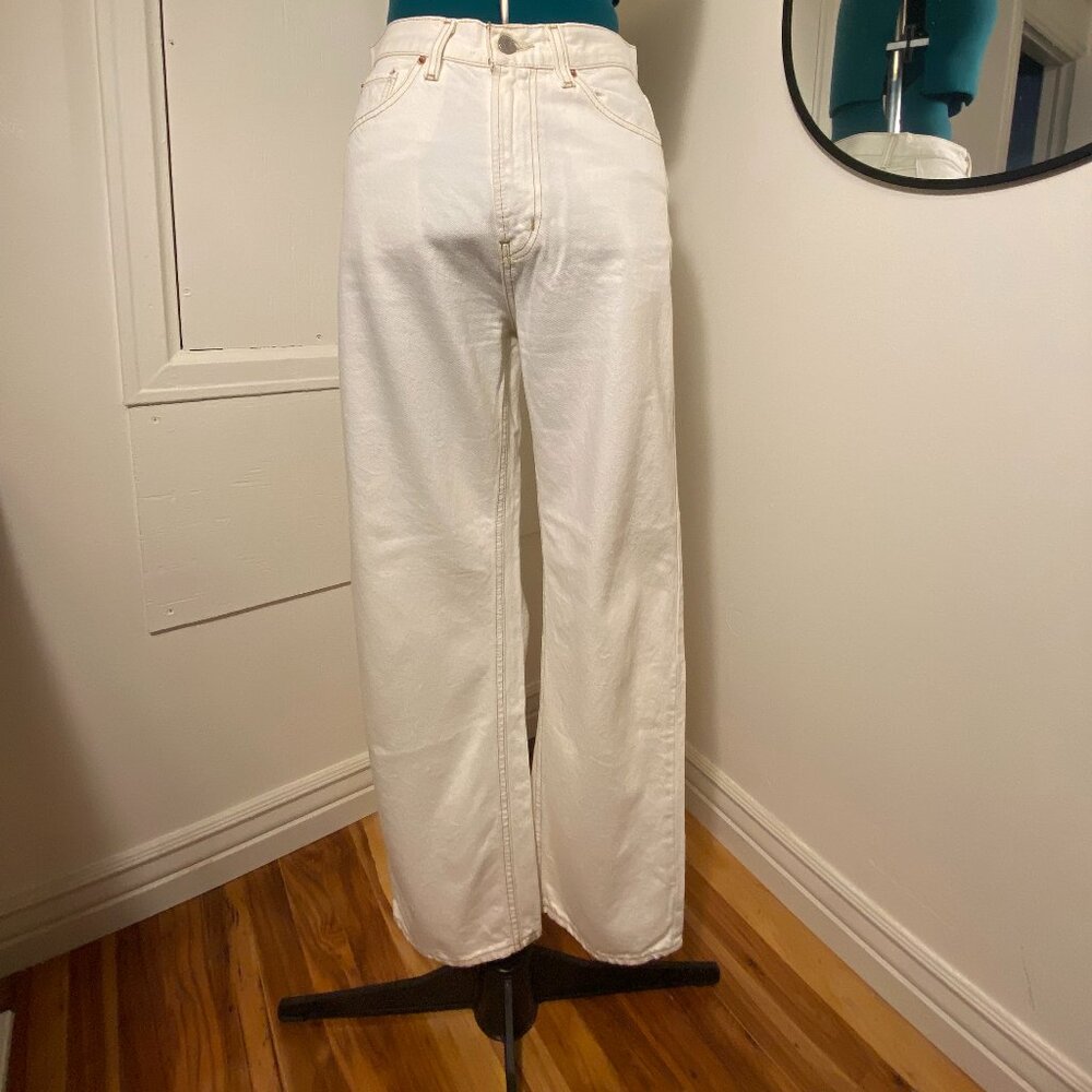 BDG High-Waisted Cowboy Jean Size 30 White